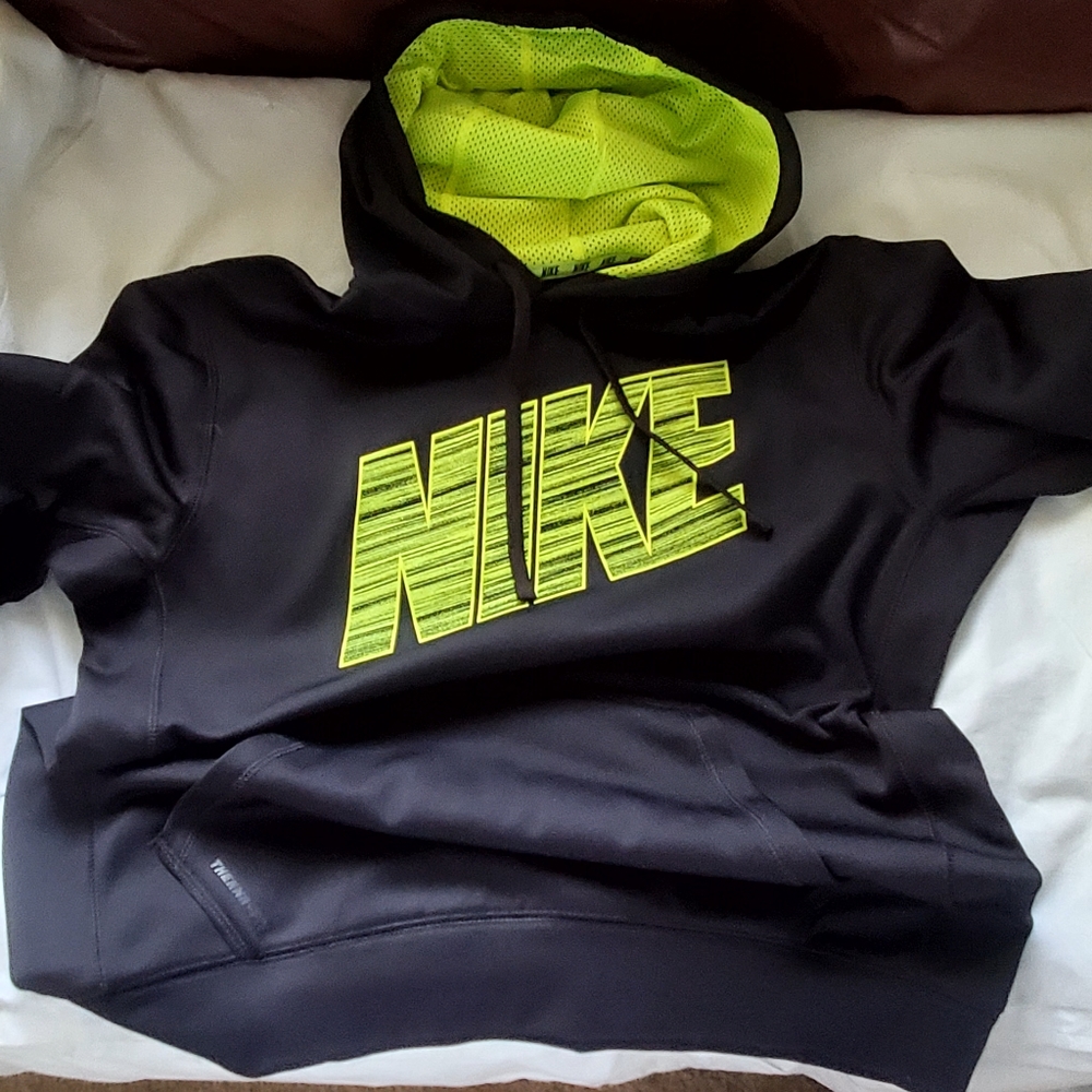 Mike hoodie under armour hoodie and a pair of air maxs flash bundle